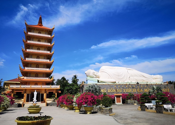 pagode Vinh Trang statue